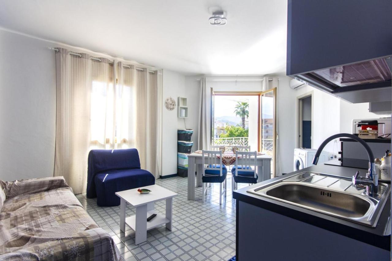 Recanati Seaside Apartment Giardini Naxos Bagian luar foto