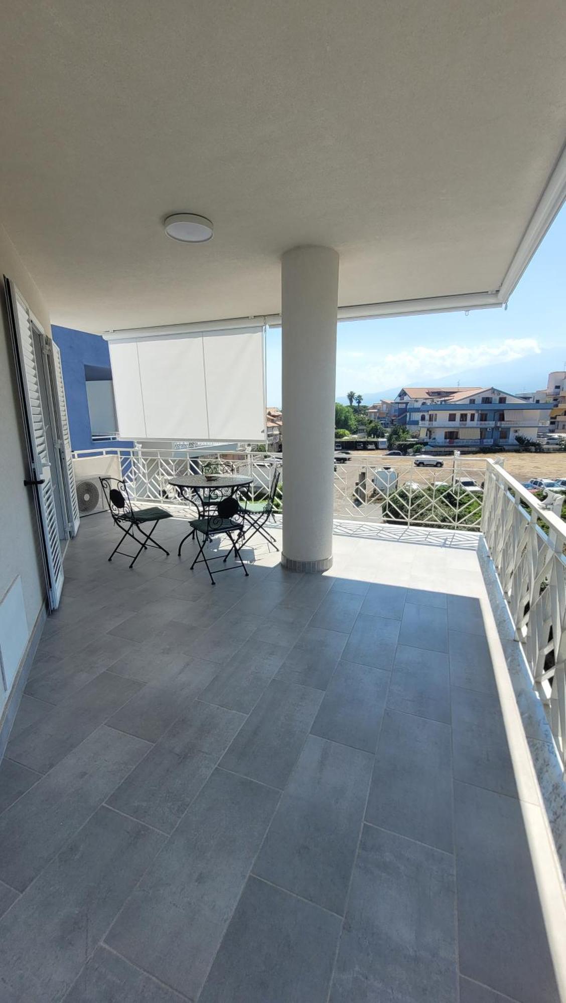 Recanati Seaside Apartment Giardini Naxos Bagian luar foto
